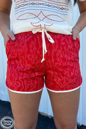 RAISED ROUND HERE SHORTS - RED