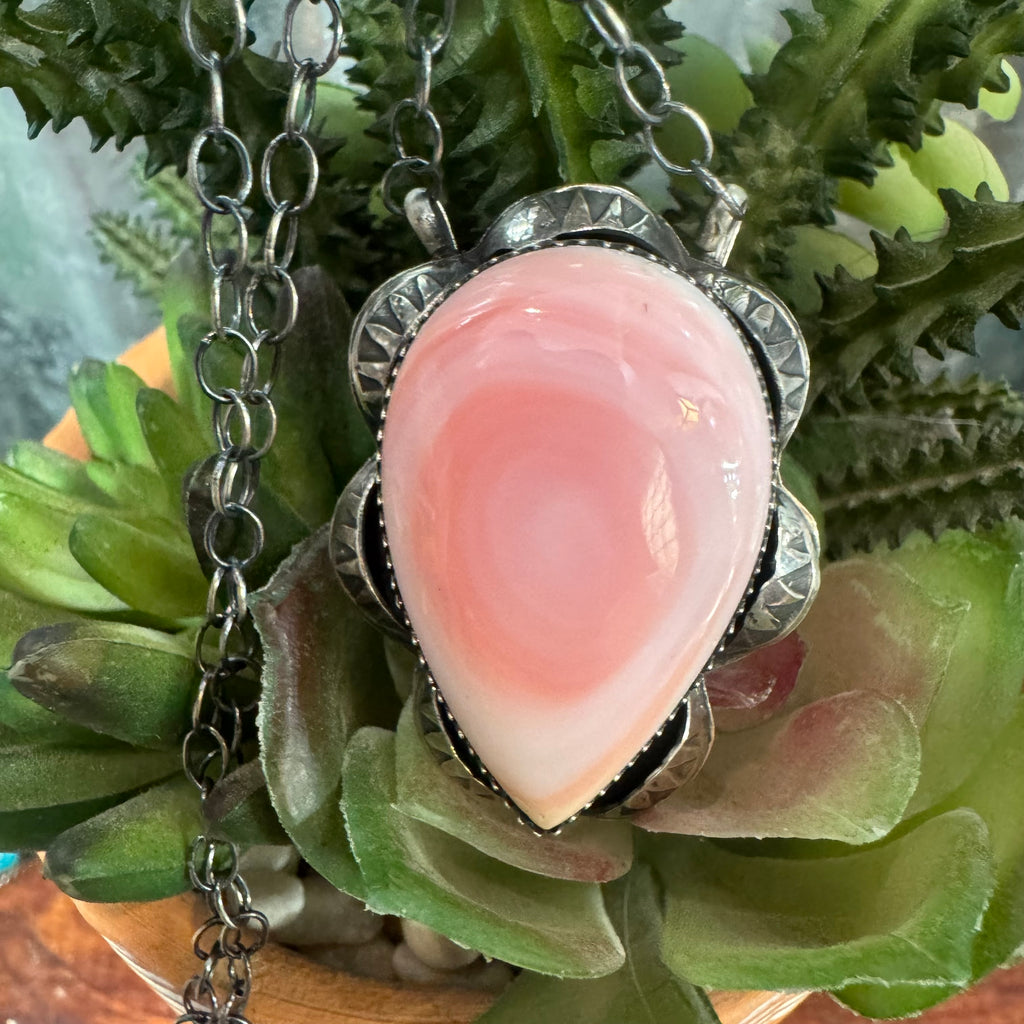Tia Long PINK CONCH Teardrop Necklace