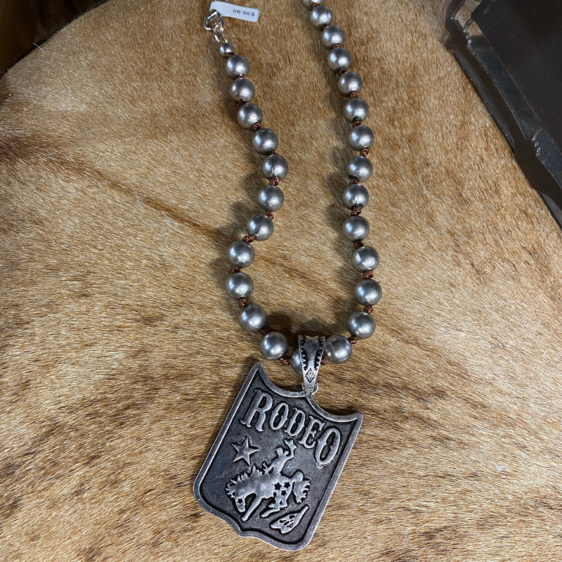 RODEO NECKLACE