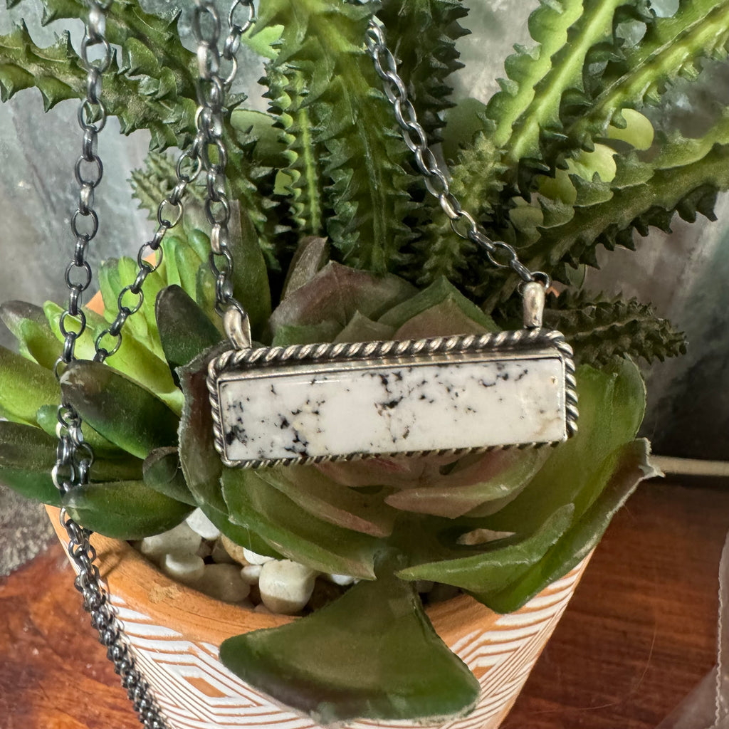 Johnny Dixon NAVAJO White Buffalo Bar NECKLACE